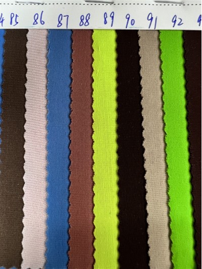 DG-BT  再生滌綸啞光萊卡  成分：：82%再生滌  18%氨綸  克重：180g/㎡ 幅寬：150CM 細節-9